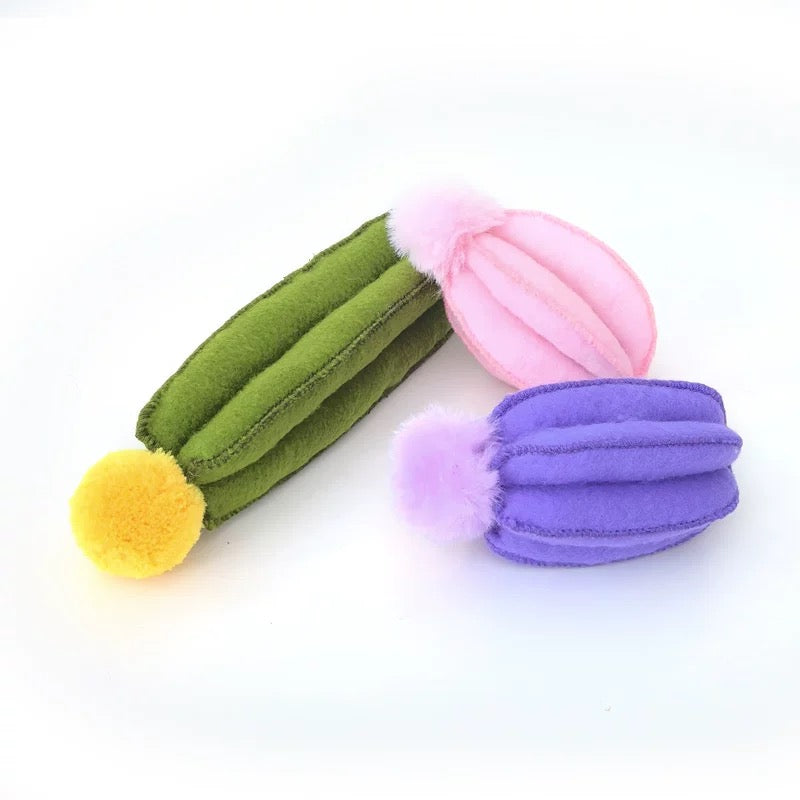 UF Mini Cactus Plush Bedding